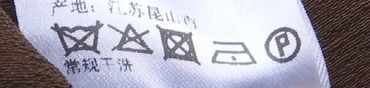 DƬ
